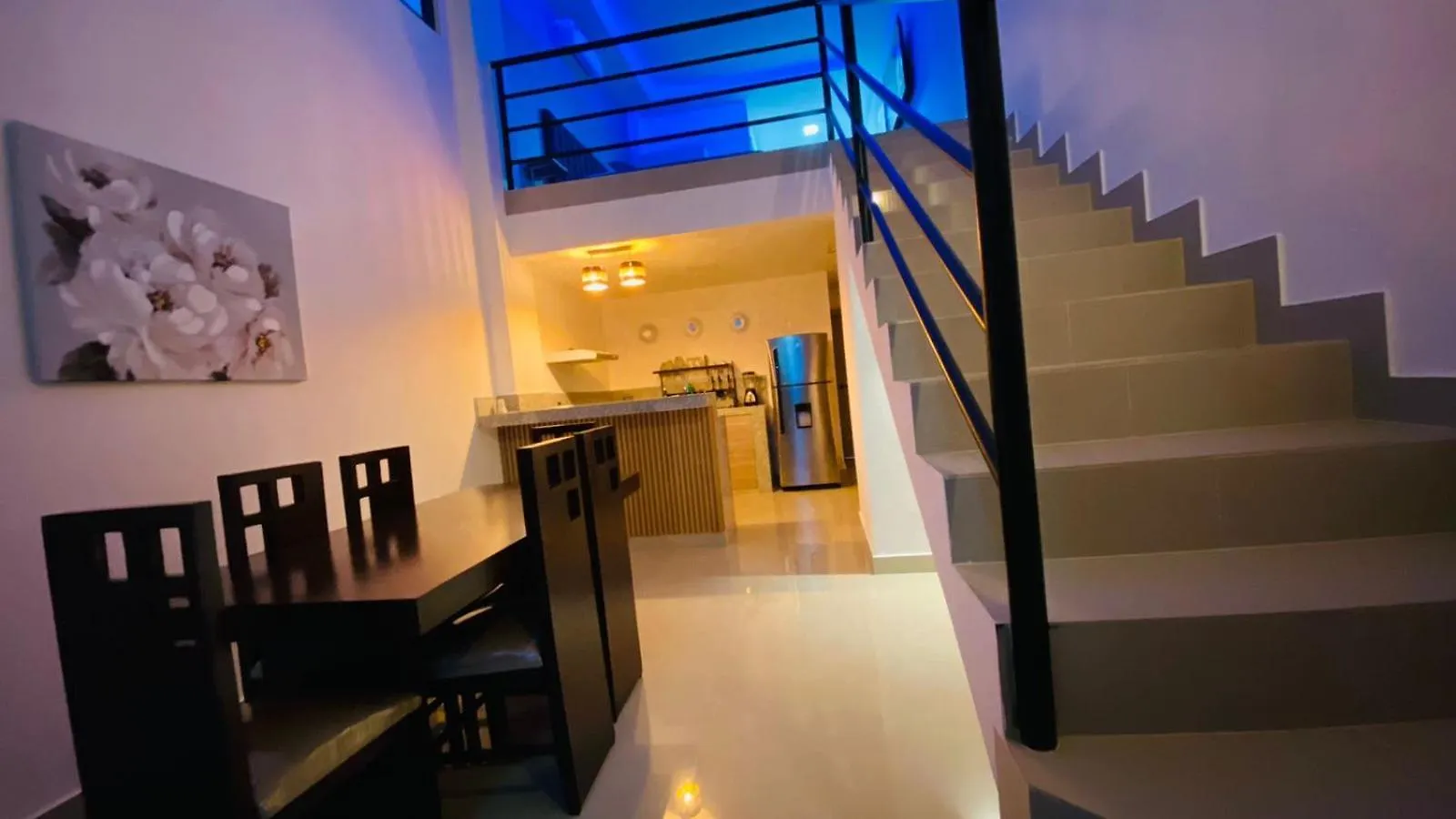 Bellavista Loft Jacuzzi & Balcon A 10Min Consulado Americano Guayaquil Appartamento