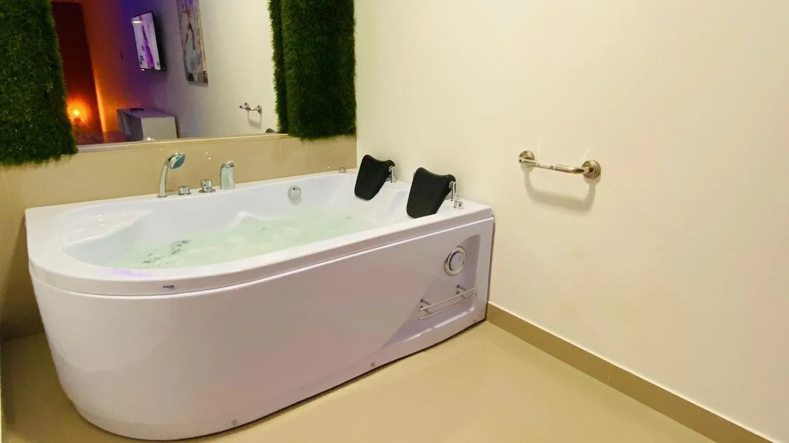 Bellavista Loft Jacuzzi & Balcon A 10Min Consulado Americano Guayaquil Appartamento