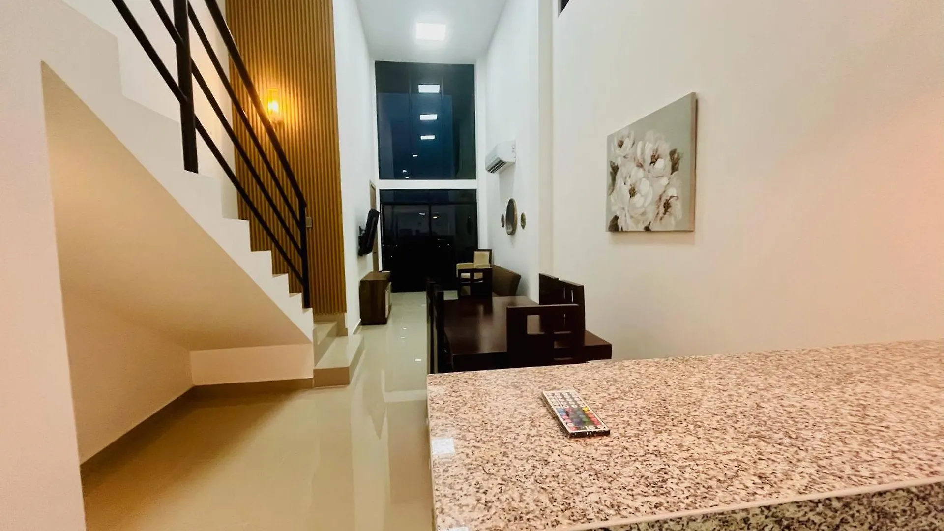 Appartamento Bellavista Loft Jacuzzi & Balcon A 10Min Consulado Americano Guayaquil